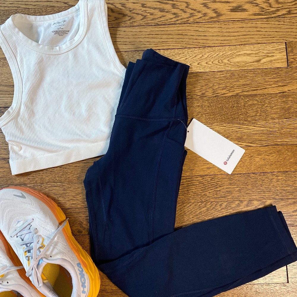 lululemon NWT Align high-rise pant, 25” length with pockets